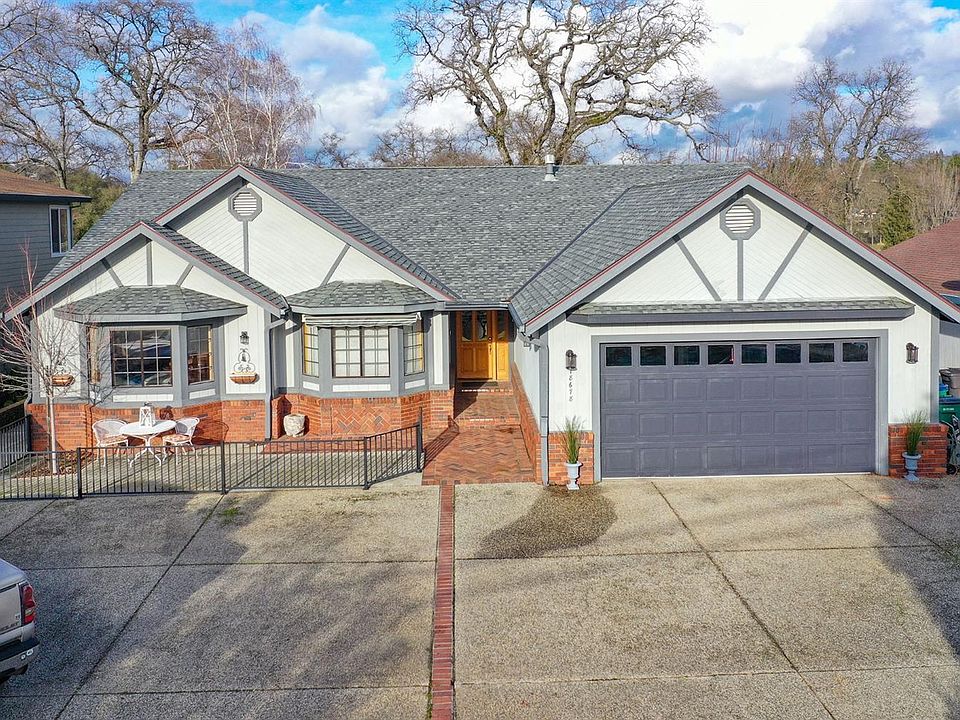 1st image of 18678 Lake Forest Dr