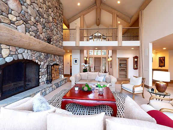 4th image of 140 Eagle Lake Dr