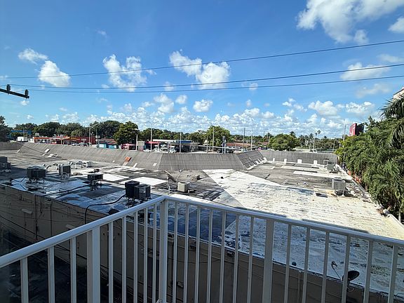 3rd image of 2603 NW 16th Street Rd #308