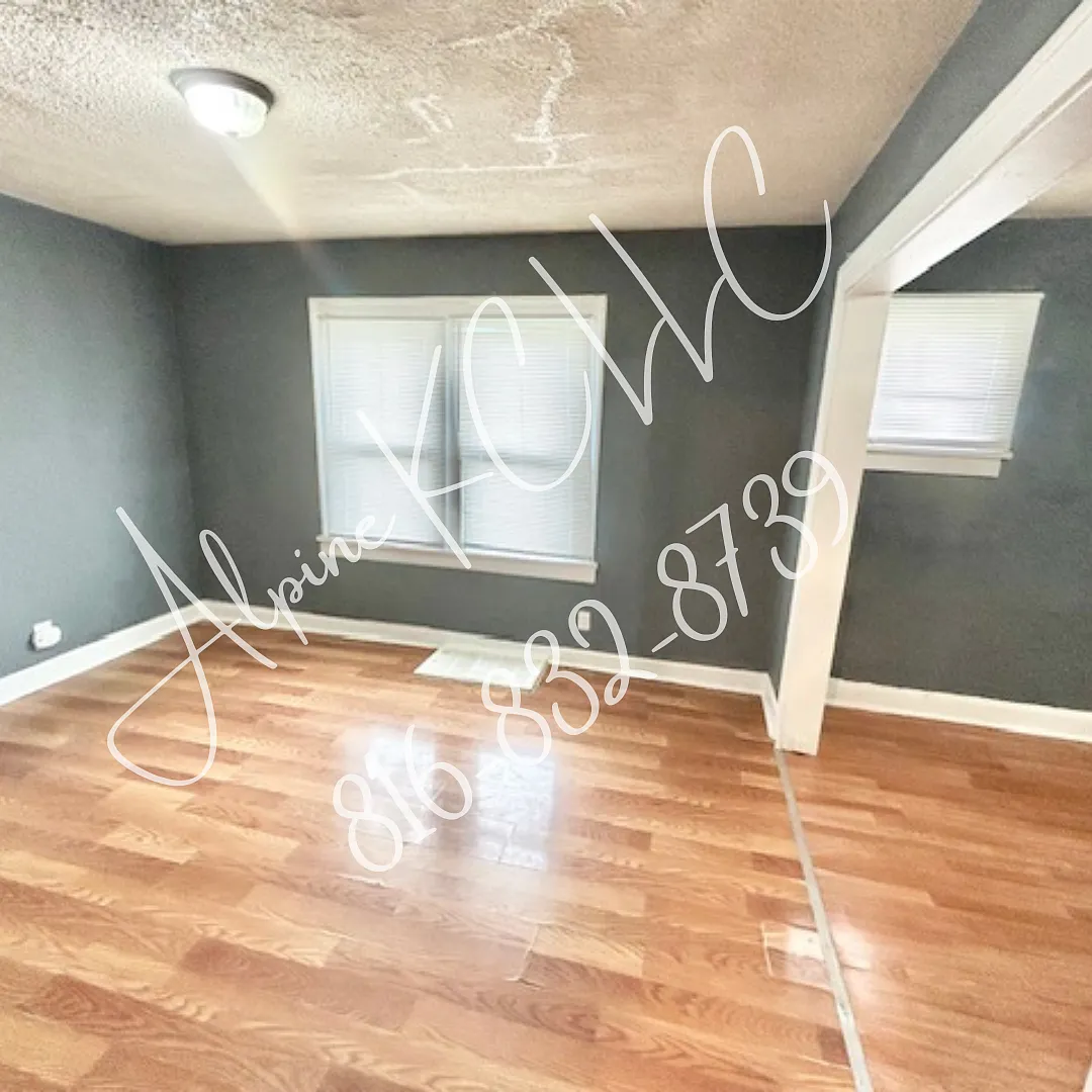 3 bed, 900 sqft, $1,095 — Photo 4