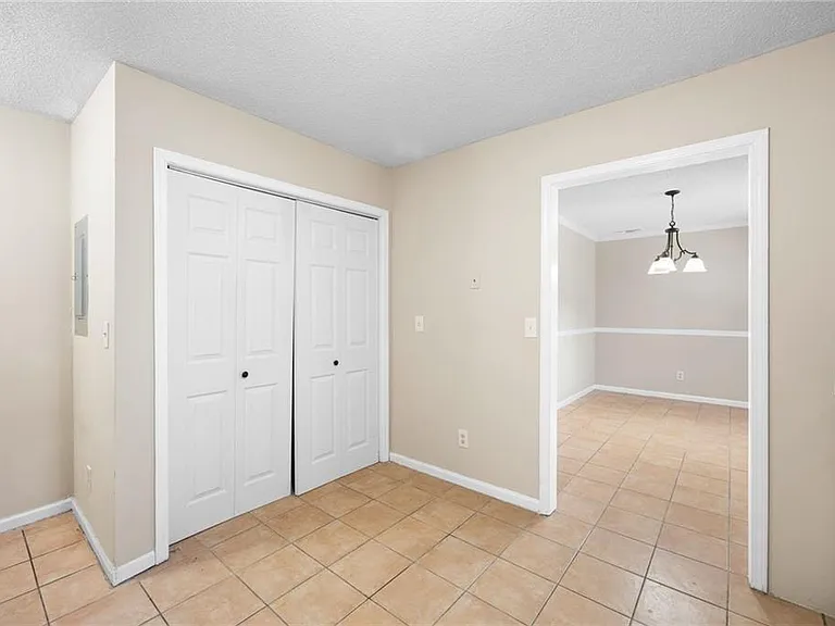 2898 Lakemont Dr SW — Photo 18