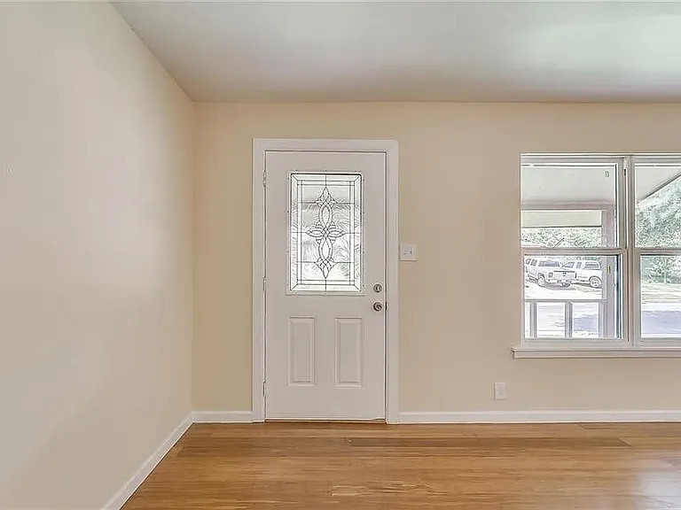 2709 New York Ave — Photo 4