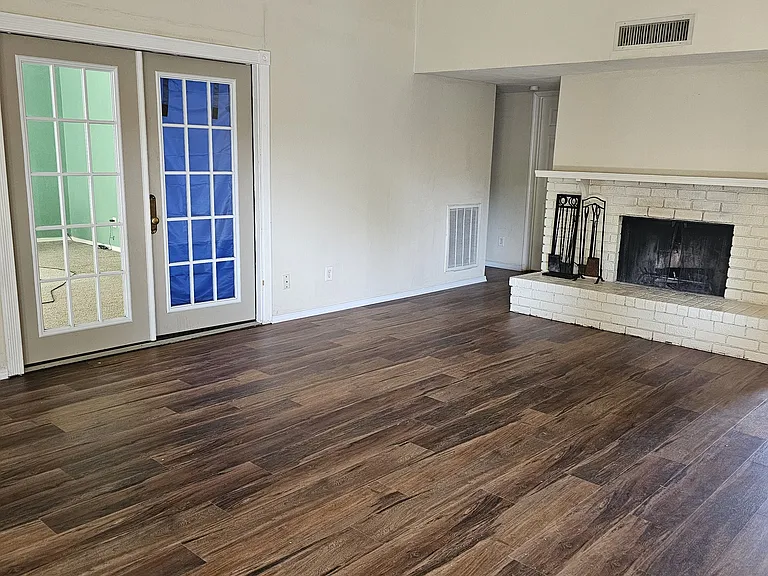 6501 Butterfield Ct — Photo 12