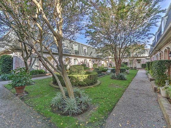 2nd image of 2720 Briarhurst Dr APT 6