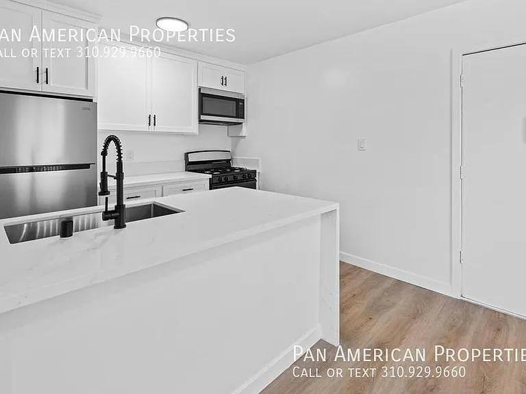 1203 Ximeno Ave #3 — Photo 2