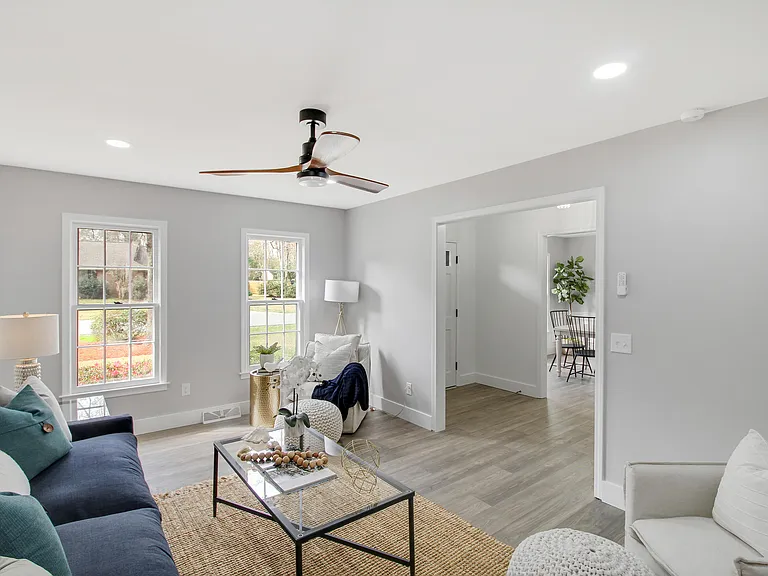 305 Mayfield St — Photo 10