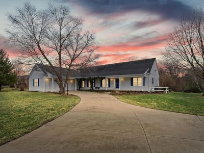 17 Long Grove Dr, Monticello, IL, 61856
