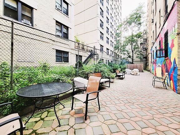 4th image of 364 Lincoln Pl #Bb7