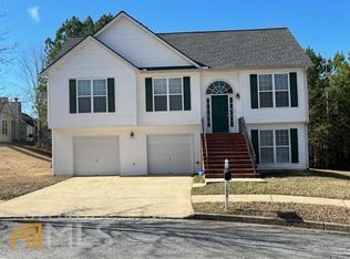 202 McIntosh Ct, Fairburn, GA 30213