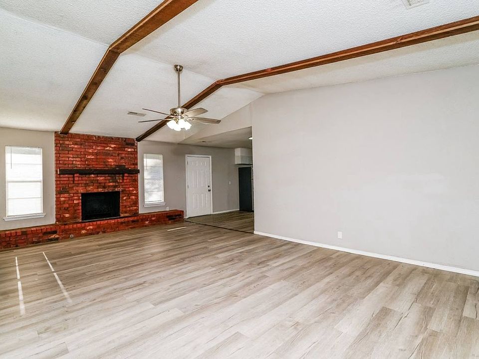 1st image of 4401 S Cypress Ave W