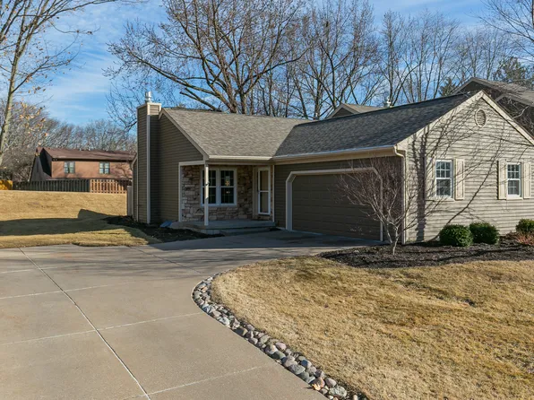 12 Thornwood Ct #0, Moline, IL 61265