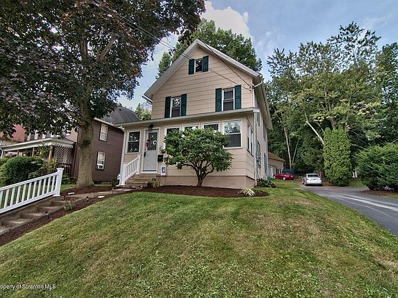 2nd image of 302 Center St
