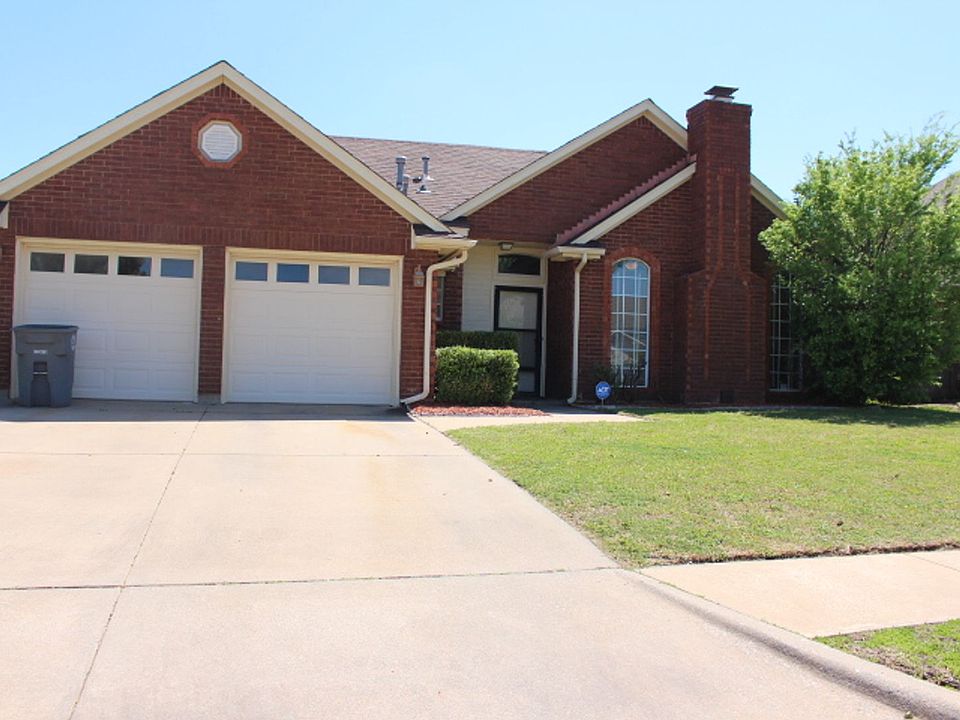 1st image of 6832 NW Crestwood Dr