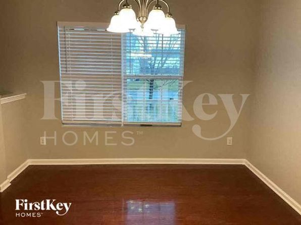 1107 Torrey Pines Ct, Mebane, NC 27302