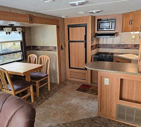 5th image of 28914 Brozie Road