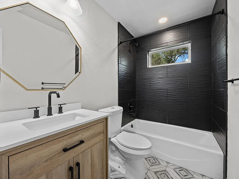 8708 Huebinger Pass — Photo 26