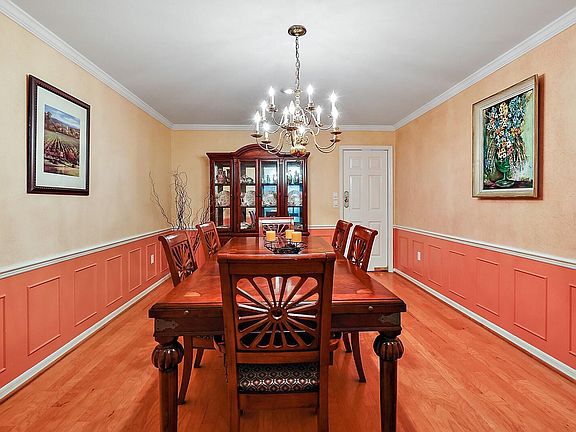 5th image of 1207 W Crooked Lake Pl