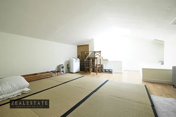 Rented by ZealEstate Group Inc | media 48