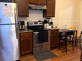 140 Elm St APT 1, Worcester, MA 01609