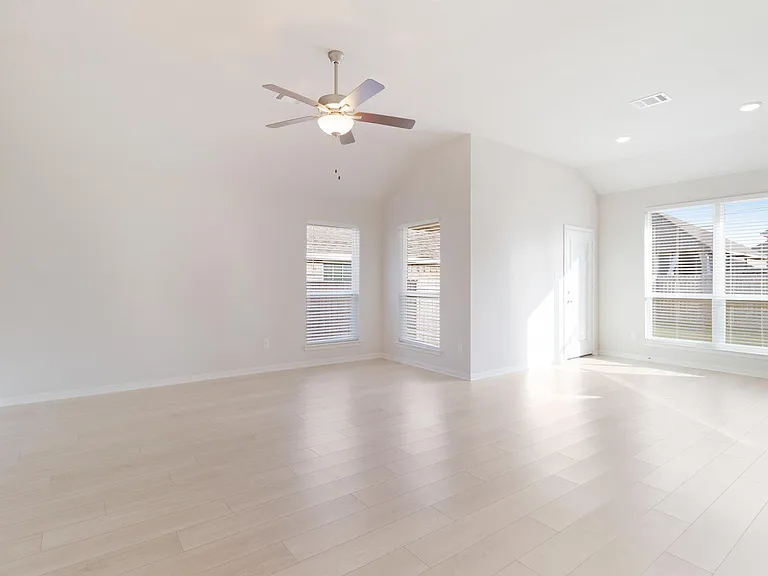 6210 Pocono Dr — Photo 6
