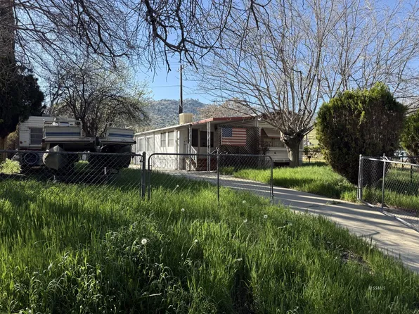 2407&2413 Harnage St #1, Lake Isabella, CA 93240