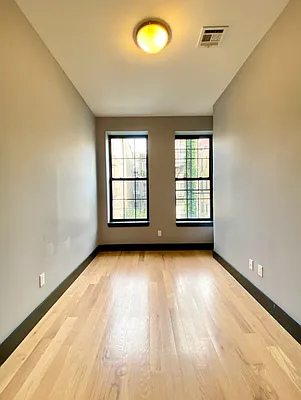 Rented by Hagstrom Management Inc | media 6