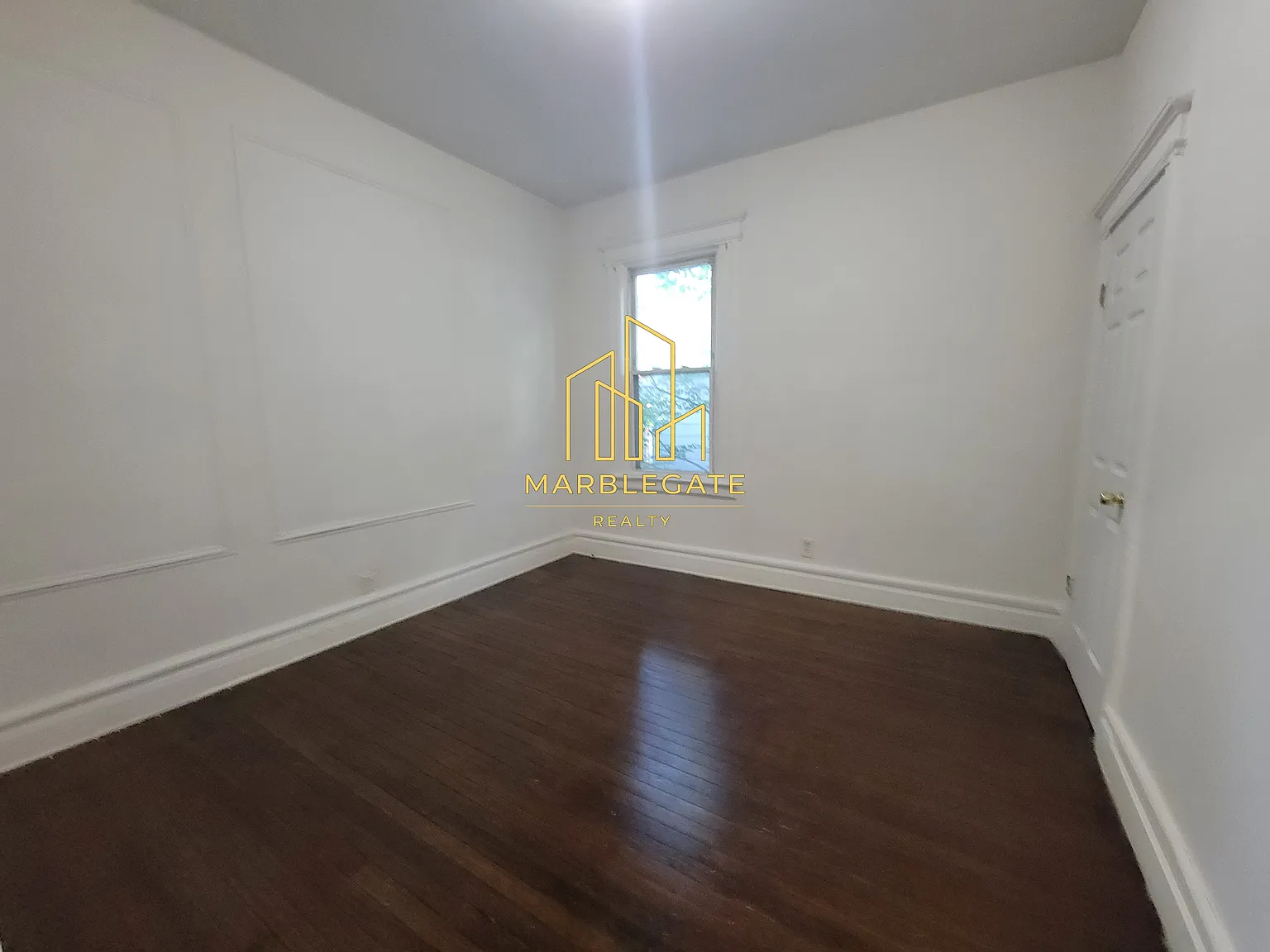 4 bed, 1150 sqft, $2,200 — Photo 2
