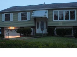 402 Monroe Ave, Edgewater Park, NJ 08010