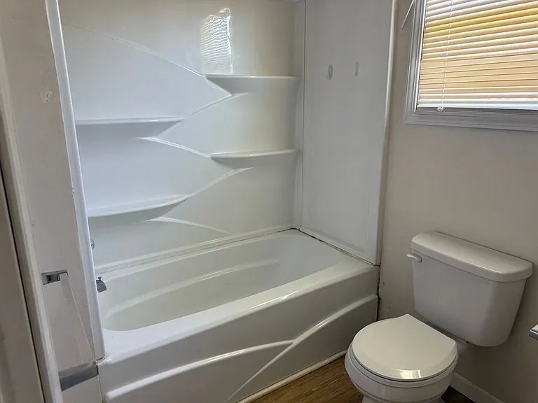 220 S Walnut St — Photo 11