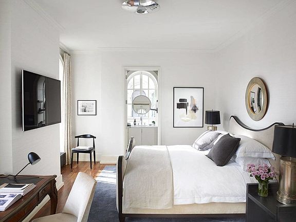 4th image of 2109 Broadway APT 1565
