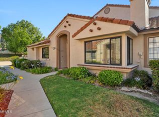 384 Country Club Dr UNIT A, Simi Valley, CA 93065