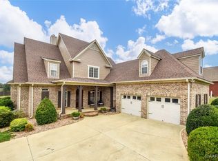 402 Brookwood Dr, Wetumpka, AL 36093