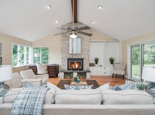 410 N Farview Ave, Paramus, NJ 07652