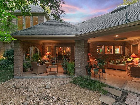 5th image of 2913 Park Arbor Ct
