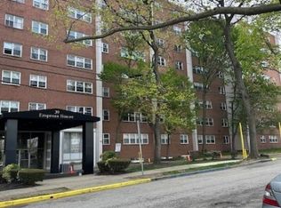 39 E 39Th St BLDG 39 #2L, Paterson City, NJ 07514