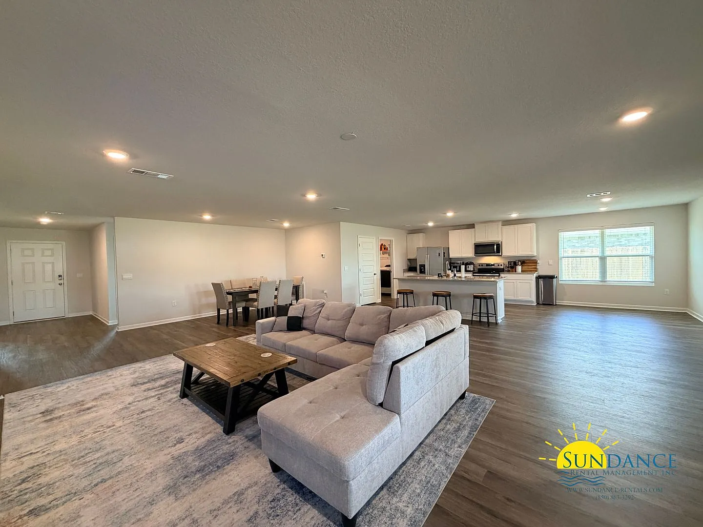 Spacious 5-Bedroom Home in Plantation Woods with Smart Home Features! — Photo 2