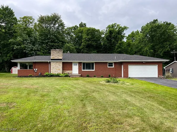 7409 Ivy Ln, Canfield, OH 44406