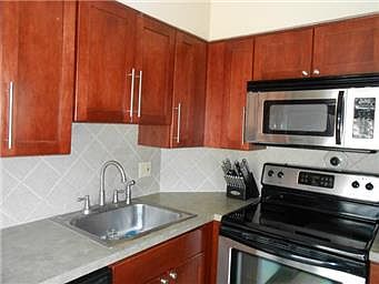 2nd image of 4428 Jarboe St APT 3