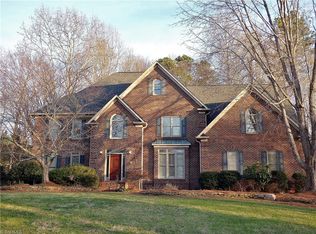 1906 Falmouth Dr, Greensboro, NC 27410