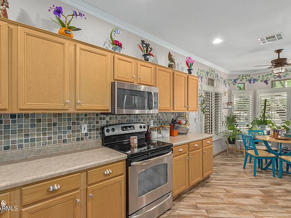 4th image of 8407 E EDGEWOOD Avenue