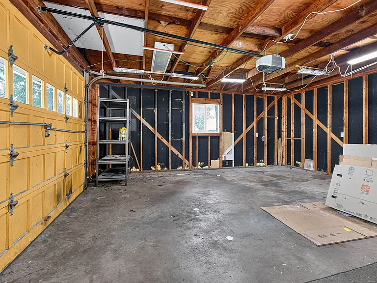 21 Aspenwood Dr — Photo 38