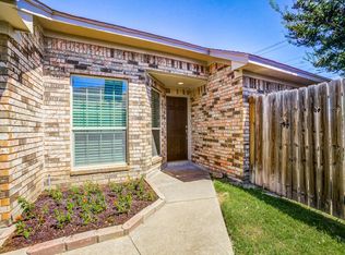2102 Prairie Creek Trl, Garland, TX 75040