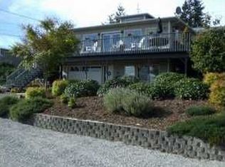 1386 Country Club Dr, Camano Island, WA 98282
