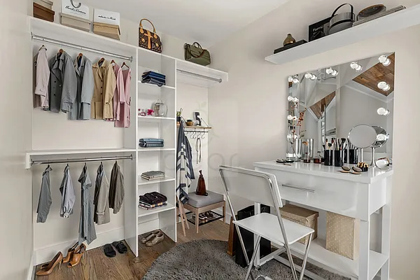 Rented by Pear NYC LLC | media 3