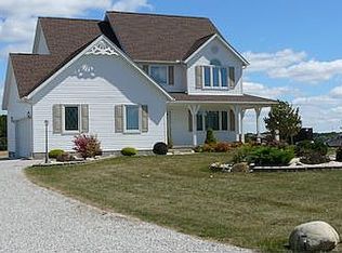 8727 Ridge Rd, Wooster, OH 44691