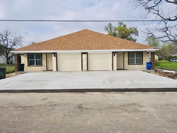 1610 Brown St #B, Gatesville, TX 76528