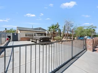 405 W Monte Way, Phoenix, AZ 85041