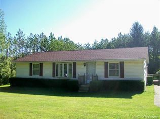 7372 Gibbons Rd, Grant Township, MI 48032