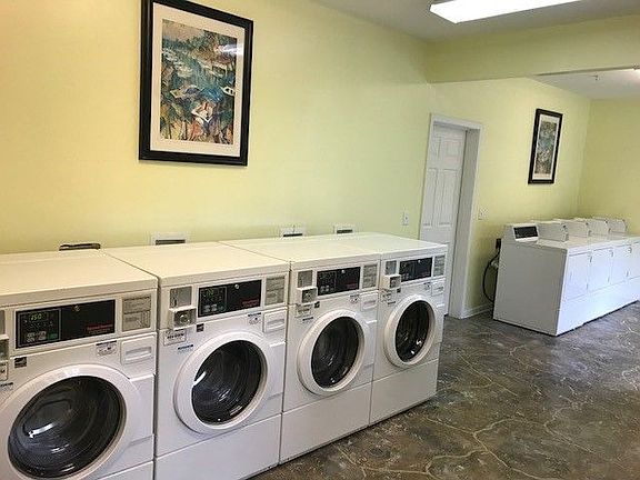 3rd image of 104 Parsley Ln APT 101
