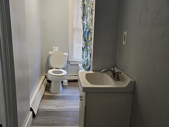 4th image of 29 Falmouth Street